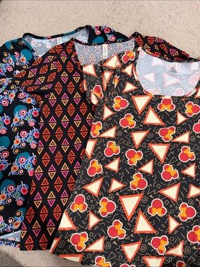 Lot of 3 LuLaRoe Small Classic Tees